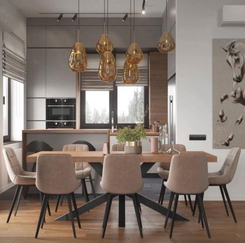 Пастельные оттенки бежевого в сочетании с деревянными элементами, отсутствие ярких акцентов, умеренность декора, продуманное освещение. 07