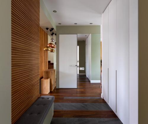 Эта двухуровневая квартира в центре Киева, Украина, оформлена архитекторами студии Lera Katasonova Design. 02