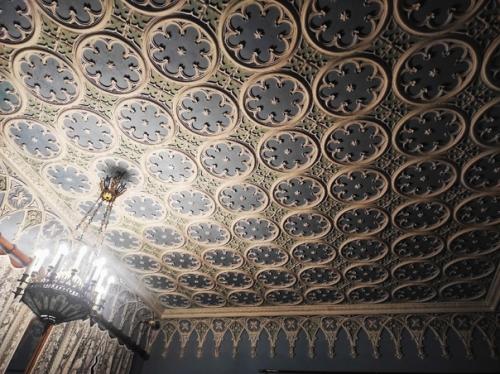 Я еще в прошлую поездку запомнила, что Александрия - это как-то очень про уют, обыденность и негромкое семейное счастье. 03