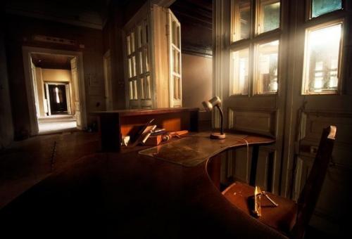 Летняя прогулка по заброшенным особнякам Петербурга. 01