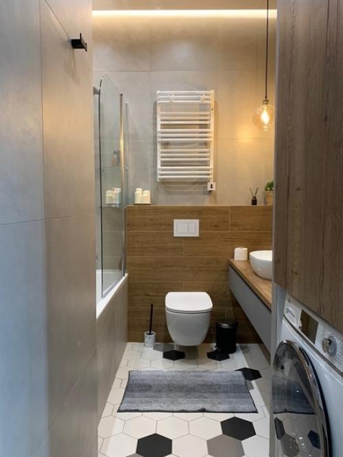 Впечатляющий ремонт.  Особенно мне понравилась подсветка в спальне над кроватью - интересный эффект получился. 06