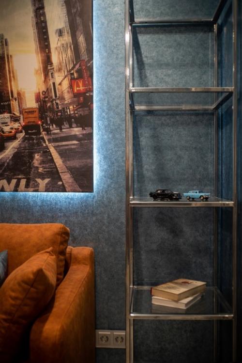 На этих пяти квадратных метрах можно уединиться, поработать, выпить кофе, отдохнуть, почитать - и всё это мой фаворит - кабинет! 06