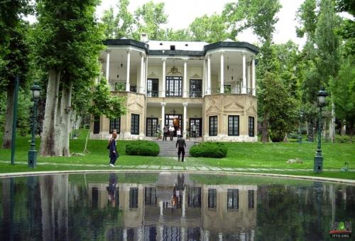 Иранский дворцовый комплекс ниаваран.