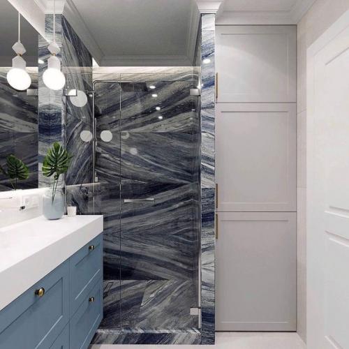 Проект квартиры, в котором сочетаются нежно-голубой с оттенками бежевого и белого цвета. 08