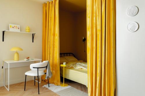 Яркий интерьер квартиры - студии 35 м 2 (38, 8 м 2 с лоджией) в Мытищах, мо. 02