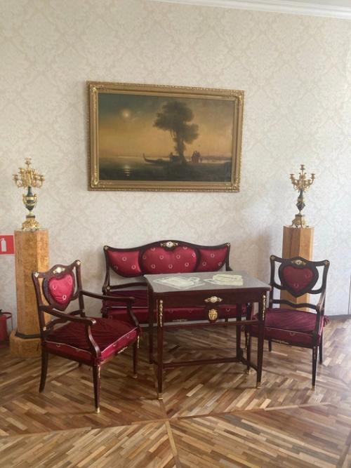 Концепция моего салона - отсутствие постоянной площадки. 01