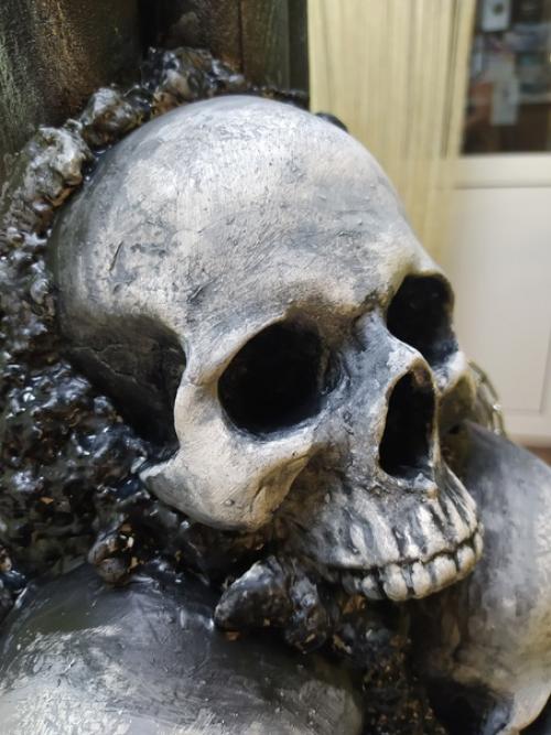 Наконец - то, приблизилась к завершению декора по мотивам картины Апофеоз Войны. 09