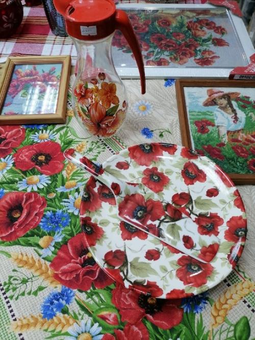 Красный цвет в интерьере - это всегда сочно, ярко, вкусно. 03