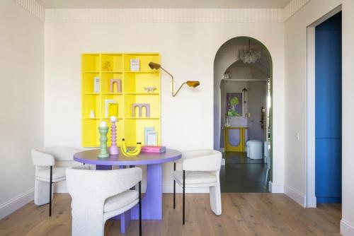 Яркий интерьер квартиры 52, 6 кв. 05