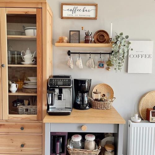 Детали уютного и светлого дома с большим количеством дерева в интерьере. 07