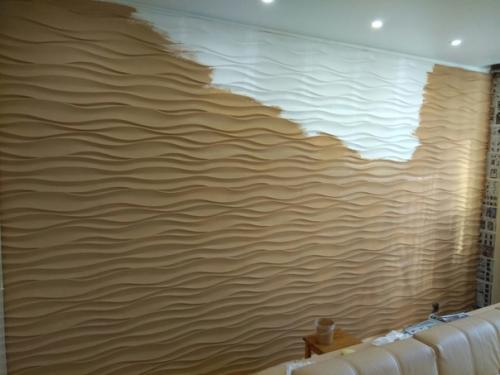 Делали ремонт в гостиной и решили с женой отделку стены сделать гипсовыми панелями. 05