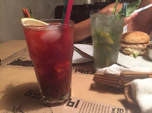 Посетили вчера новое заведение в центре TheУгол. 01