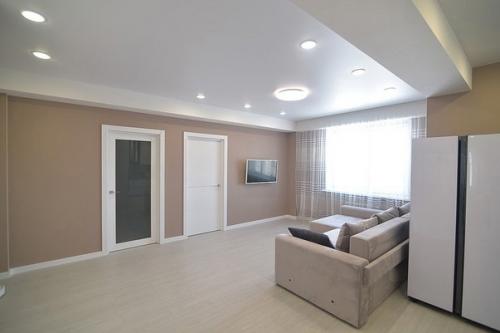 Симпатичный дизайн просторной квартиры. 01