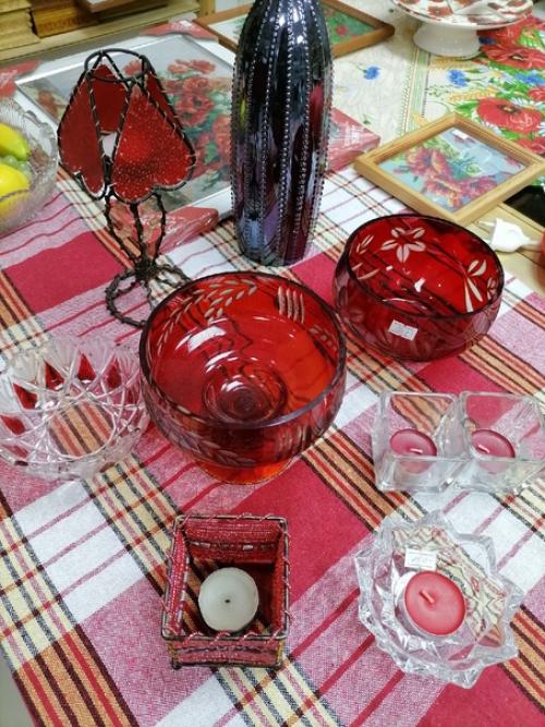 Красный цвет в интерьере - это всегда сочно, ярко, вкусно. 08