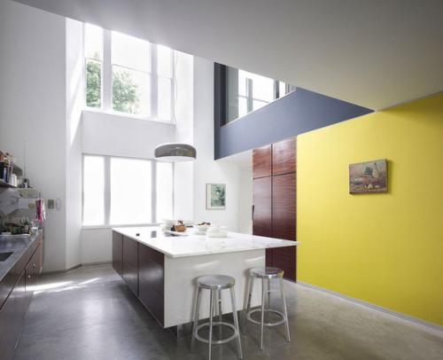 Смешение стилей в проекте Lens House от Alison Brooks Architects. 09