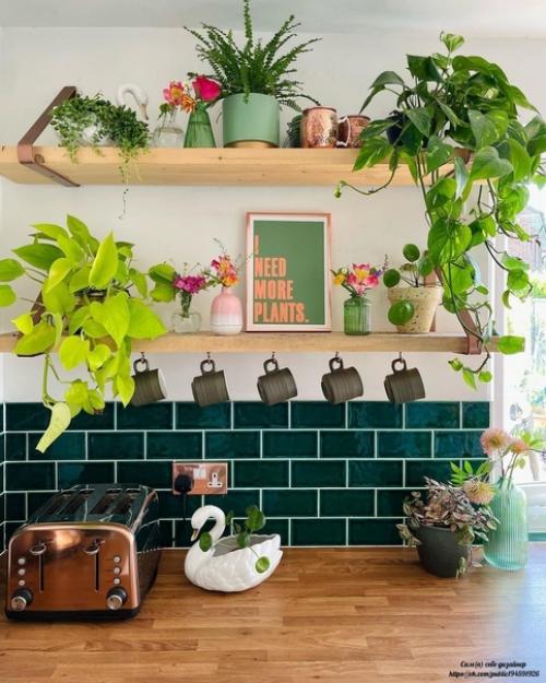 Хозяйка интерьера Рейчел говорит, что в плане использования цвета смелости ей не занимать. 06