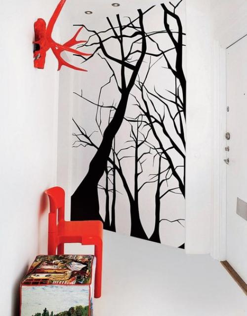 Маленькая прихожая в наших реалиях - не редкость. 03