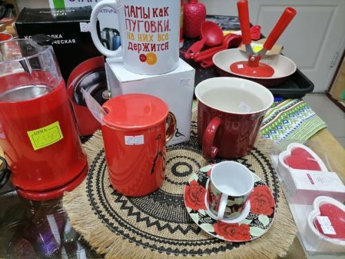 Красный цвет в интерьере - это всегда сочно, ярко, вкусно. 07