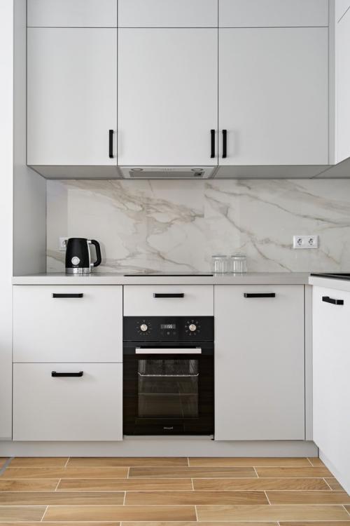 Лаконичный интерьер маленькой однушки всего 28 м 2 в ЖК баланс в Москве. 02