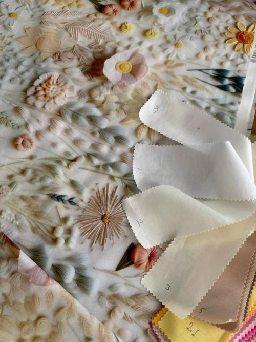 Когда дело доходит до шитья, выбор ткани - это вопрос не только вкуса, но и искусства. 02