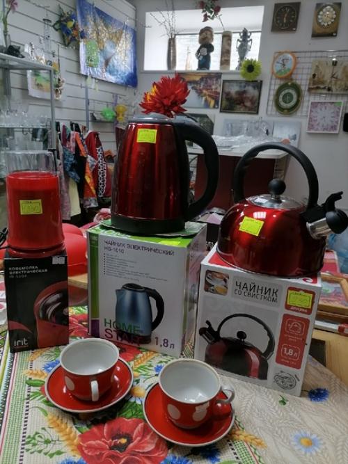 Красный цвет в интерьере - это всегда сочно, ярко, вкусно. 02