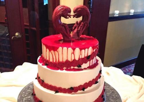 Топ 6 самых странных дизайнов свадебных тортов. 05