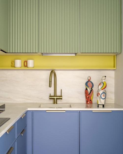 Яркий интерьер квартиры 52, 6 кв. 08