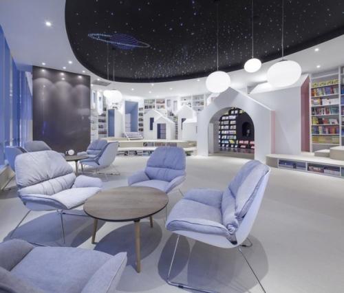 Невероятный интерьер книжного магазина в Китае. 05