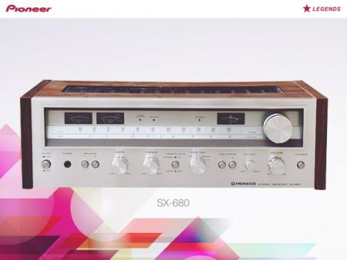 Ресивер Pioneer SX - 680 появился на рынке в 1970 х и запомнился своей хромированной передней панелью и потрясающим корпусом из дерева.