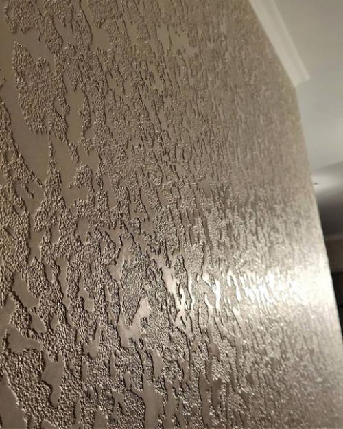 Мы от обоев в прихожке отказались. 02