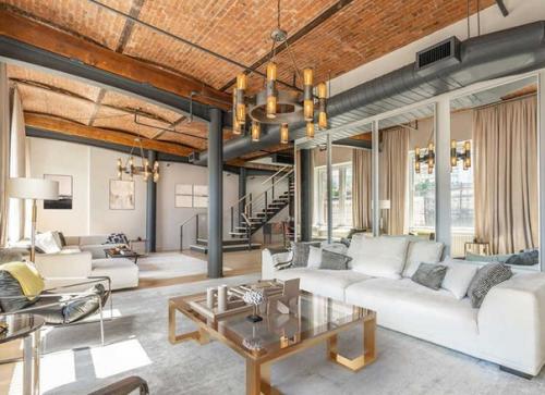 Где_живут_знаменитости. 01