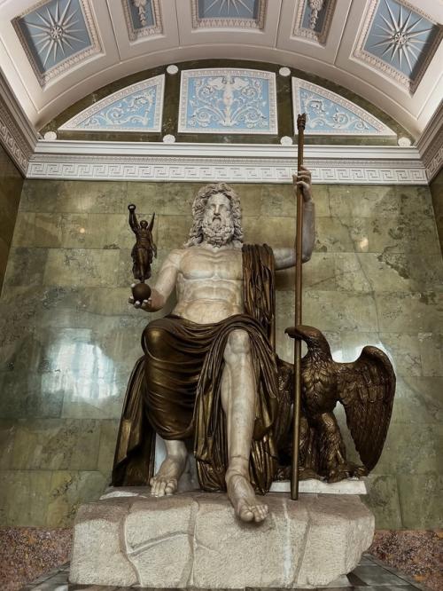 Хочу поучаствовать в проекте один музей. 06