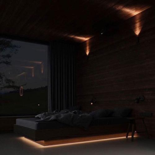 Интерьер мастер спальни в загородном доме. 06