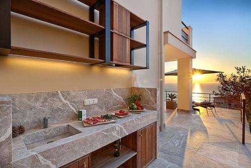 Вилла на Майорке.  Эта элегантная вилла расположена в престижном жилом районе живописного города порт андрач на острове майорка, Испания. 06