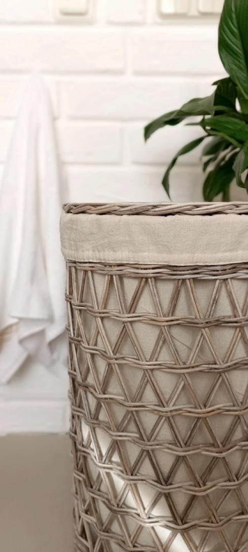 Корзина для хранения белья в ванной комнате, пледов и подушек в спальне, а может игрушек в детской. 07