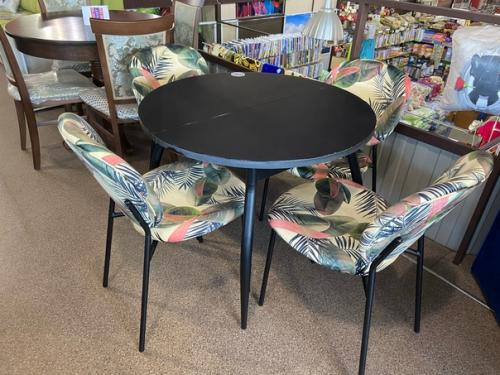 Зеленый цвет в интерьере: модные тенденции и фото - идеи яркой мебели! 09