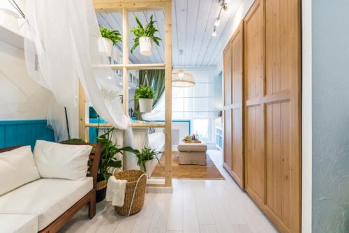 Пример обустройства гостиной - спальни из тв - программы Школа Ремонта. 07