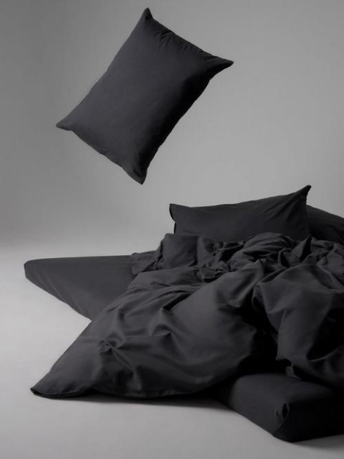 Почему комплекты популярны постельного белья в темных расцветках так! 02