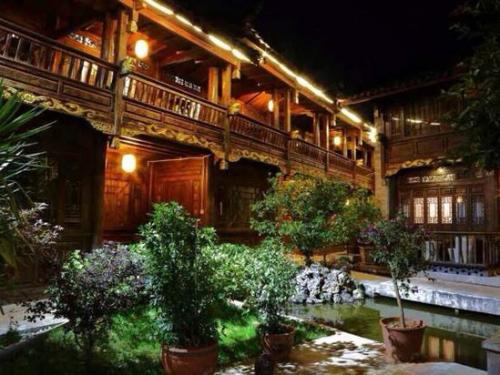 По Китаю.  Гостиницы в Лицзяне. 04