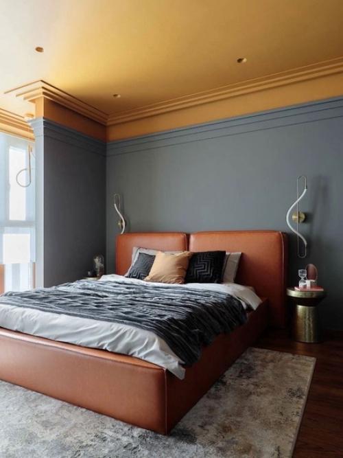 Интерьер студии в темных тонах, с яркими цветовыми акцентами. 02