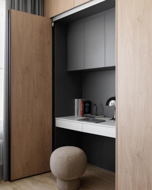 Площадь квартиры составляет 66 квадратных метров и она предназначена для семьи. 01