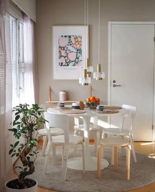 Яркий финский дом с теплой, уютной атмосферой и винтажной ретро - мебелью. 01