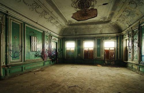 Прогулка по заброшенным особнякам Петербурга. 07