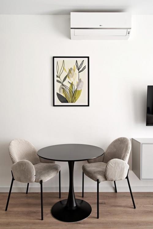 Лаконичный интерьер маленькой однушки всего 28 м 2 в ЖК баланс в Москве. 05