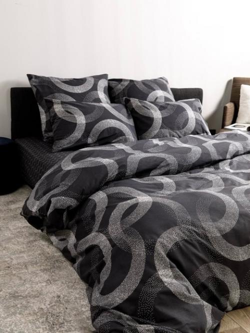 Почему комплекты популярны постельного белья в темных расцветках так! 06