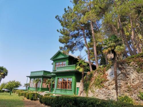 Дача сталина в Абхазии на холодной речке. 01