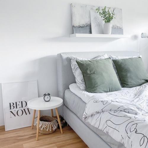 Лишь в том случае, если вы хотите придать характер своему интерьеру, хорошо бы найти что-то, что будет бросаться в глаза. 01