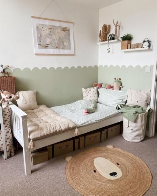 Хозяева этого очаровательного светлого дома восстанавливали дом с ограниченным бюджетом, при этом большая часть ремонта была сделана вручную. 01