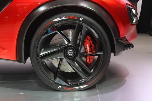 Nissan представил свой новый концепт Gripz на франкфуртском автосалоне. 06