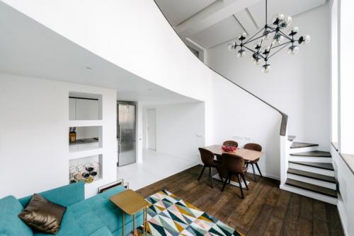 Двухуровневая квартира в Москве от Buro5.

